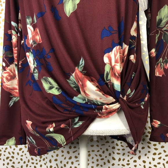 Viamor Floral Twist Knot Detail Long Sleeve Top - Picture 5 of 8